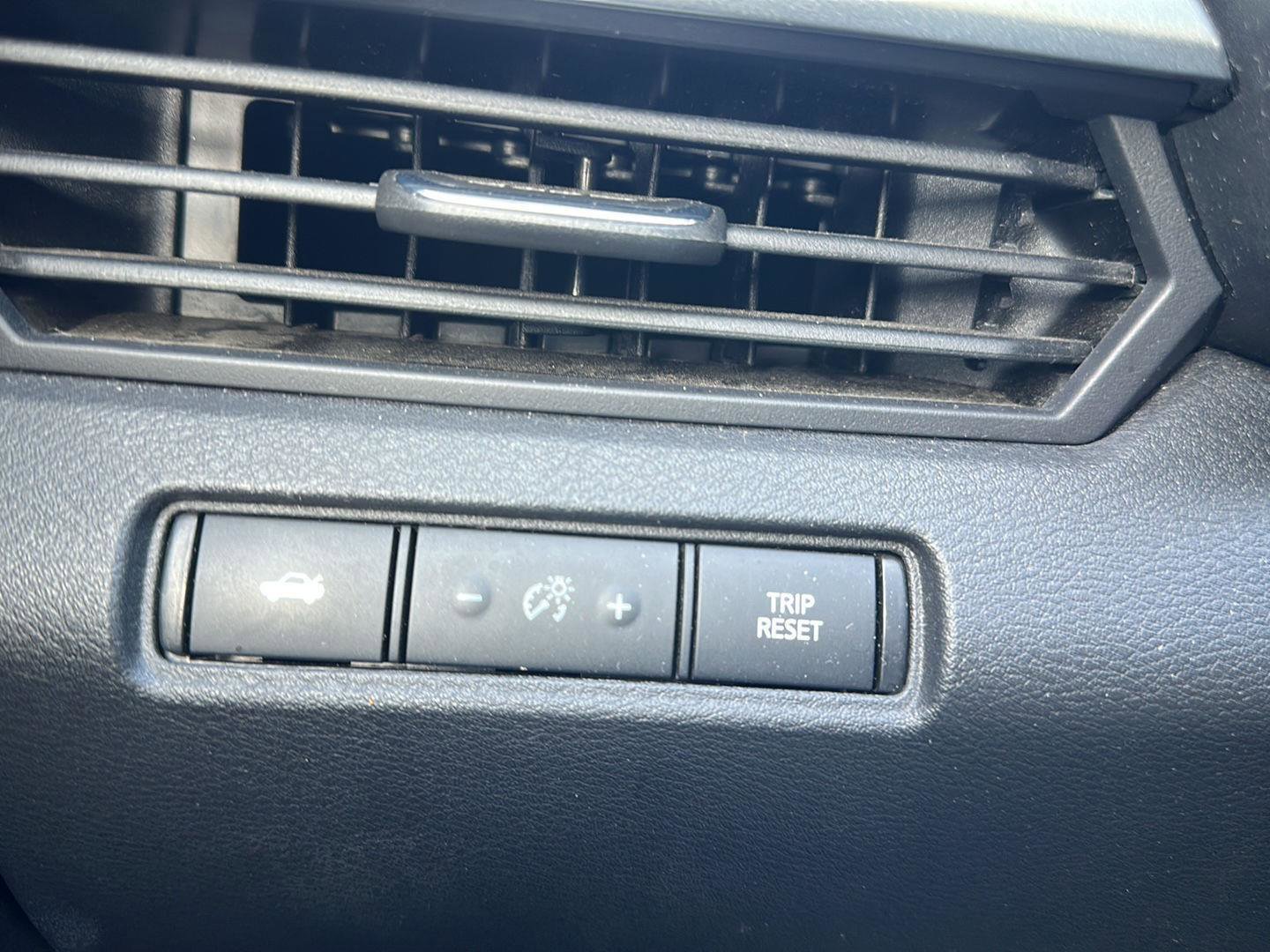 Used 2024 Nissan Altima 2.5 SV image 22