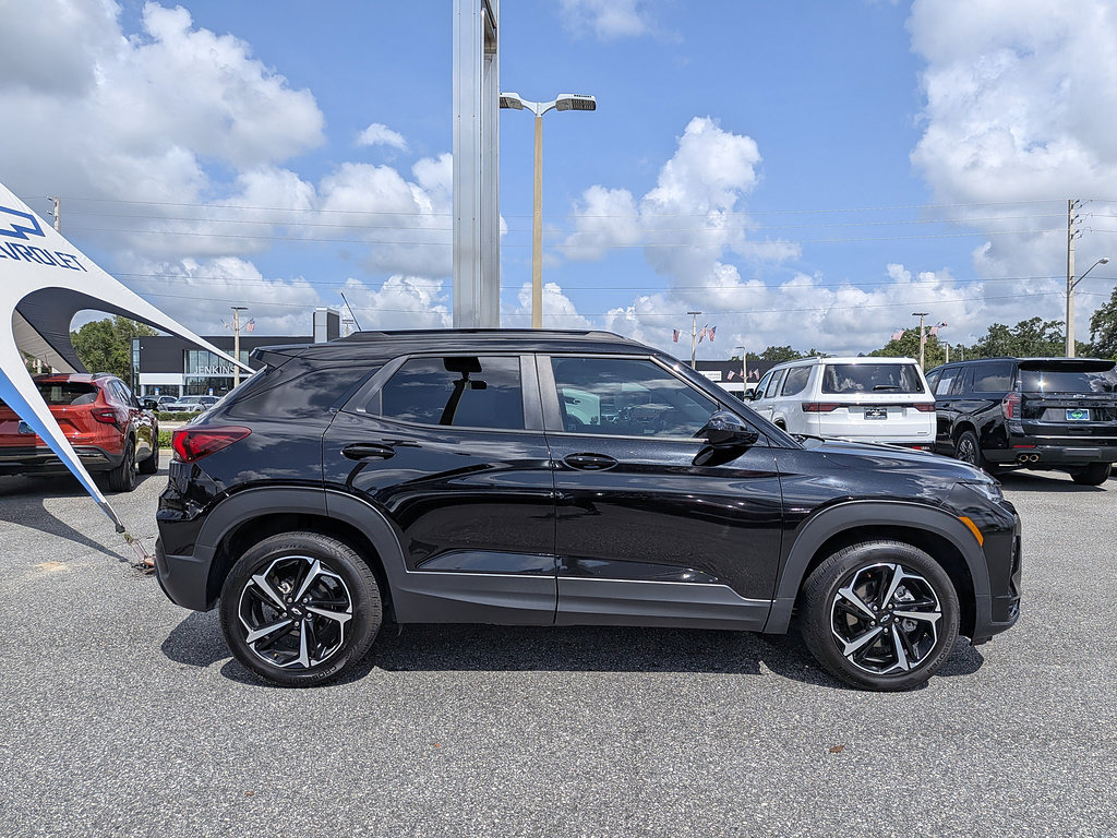Certified 2022 Chevrolet TrailBlazer RS FWD image 2