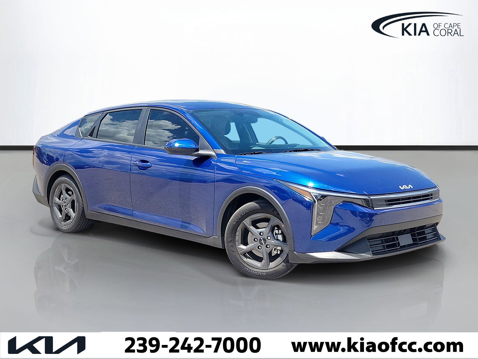 Used 2025 Kia K4 LXS FWD image 1