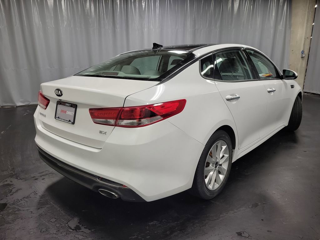 Used 2016 Kia Optima EX w/ Premium Package image 9