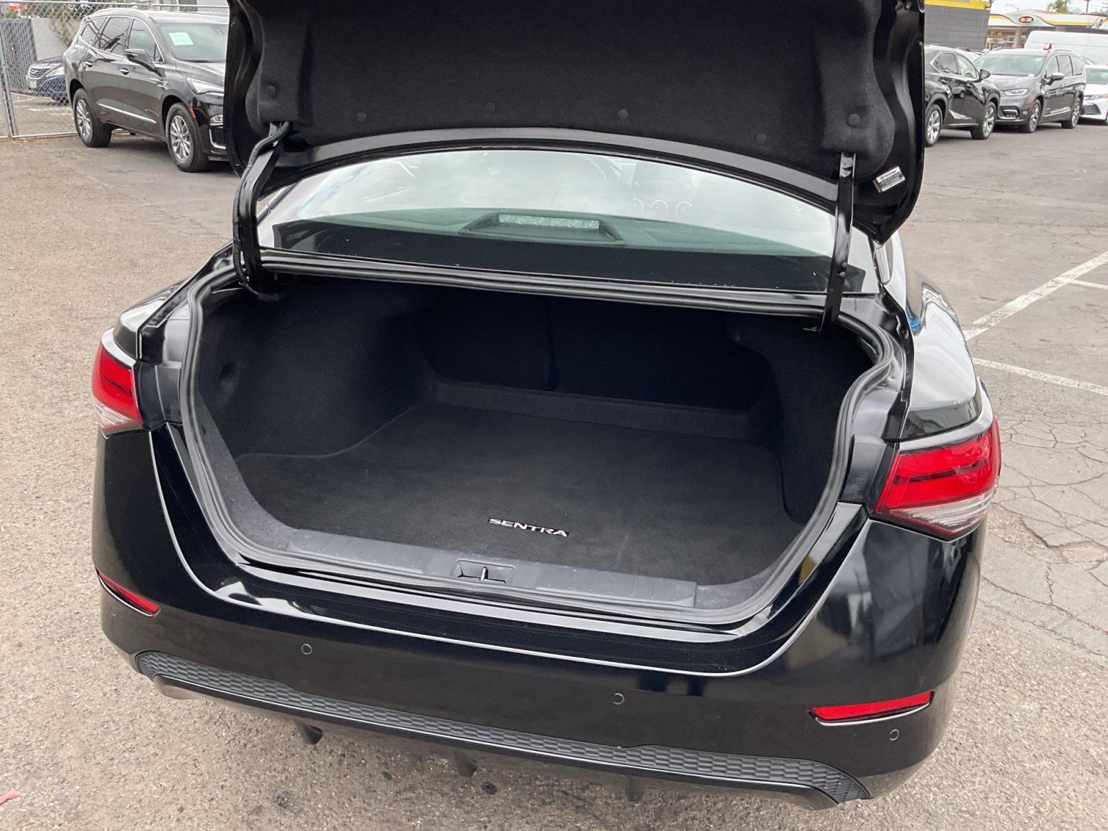 Used 2025 Nissan Sentra SV FWD image 25