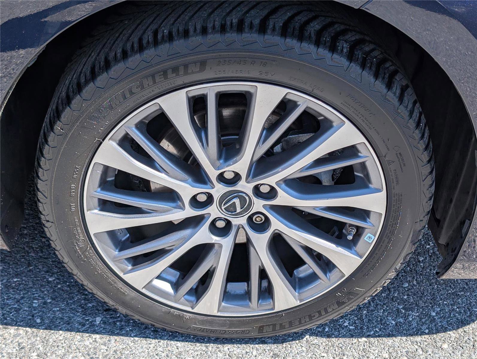 Used 2021 Lexus ES 350 w/ Premium Package FWD image 10