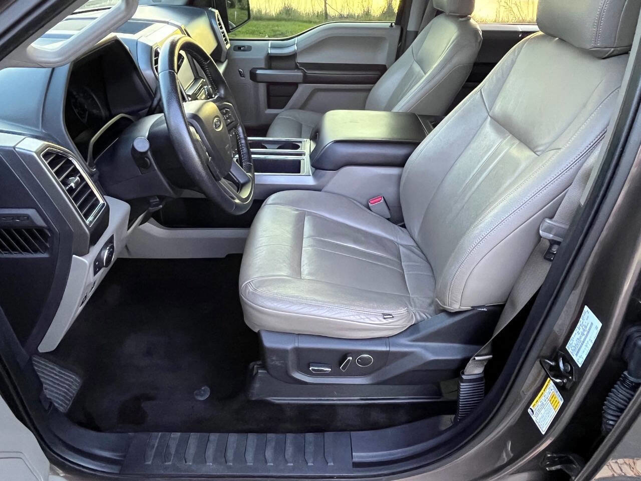 Used 2015 Ford F150 XLT w/ Equipment Group 302A Luxury AWD/4WD image 20