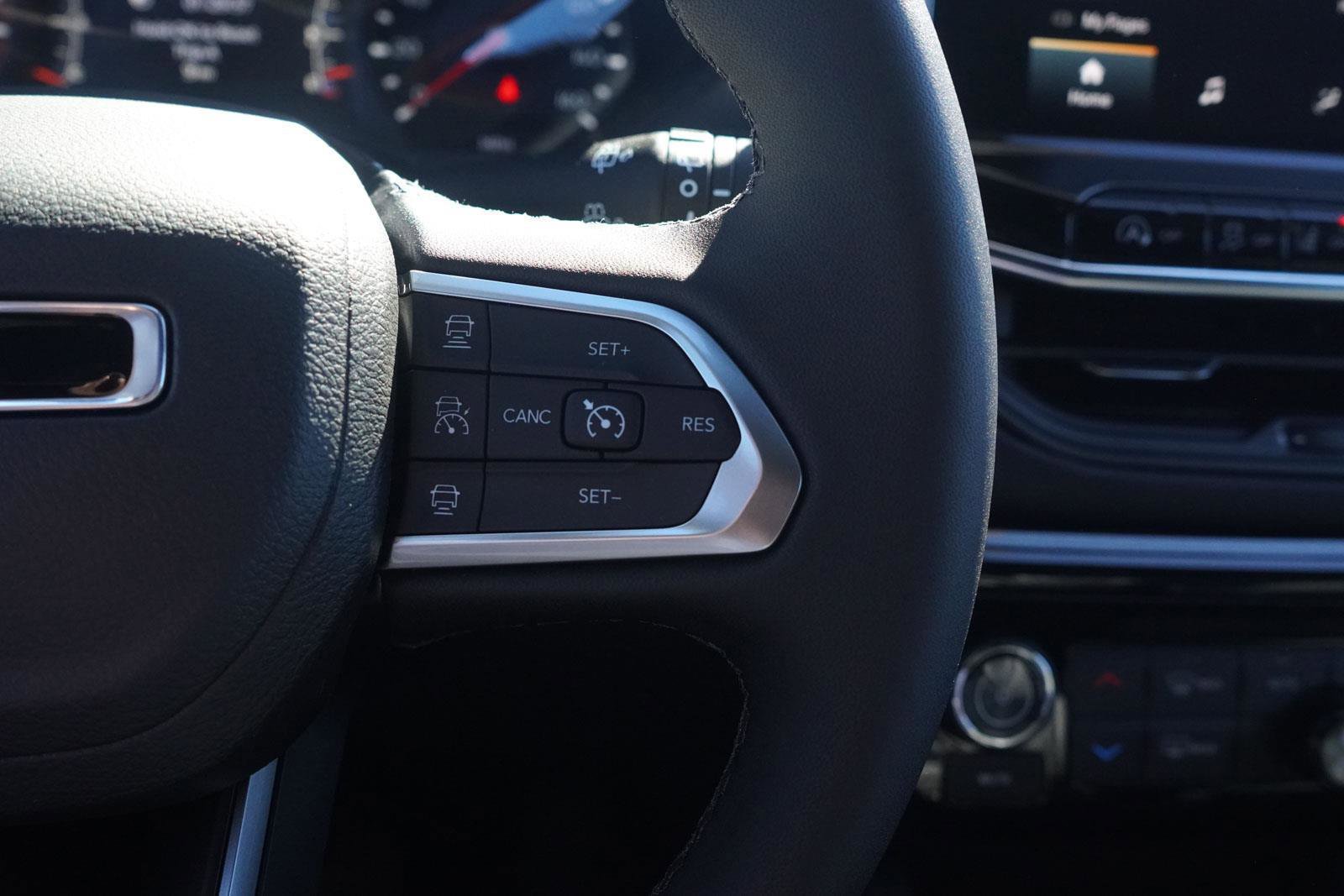 New 2026 Jeep Compass Limited image 40
