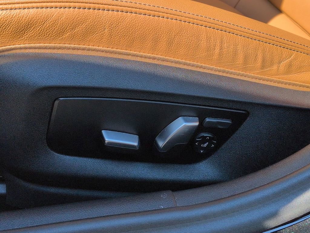 Used 2023 BMW 540i 540i w/ Premium Package image 10