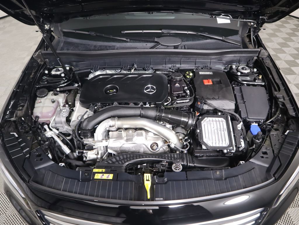 Certified 2025 Mercedes-Benz GLB 250 image 29