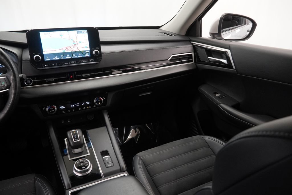 Used 2024 Mitsubishi Outlander SE image 29