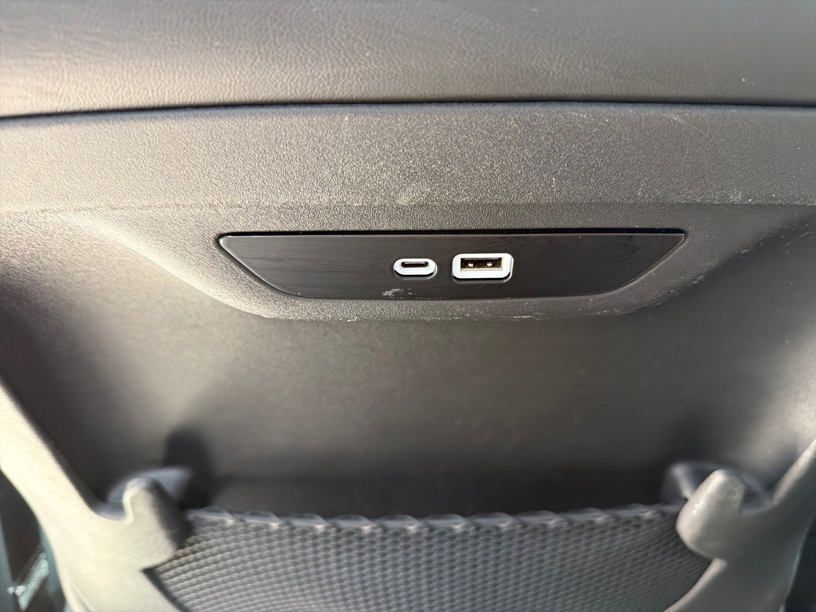 Used 2025 Chrysler Pacifica Select FWD image 25