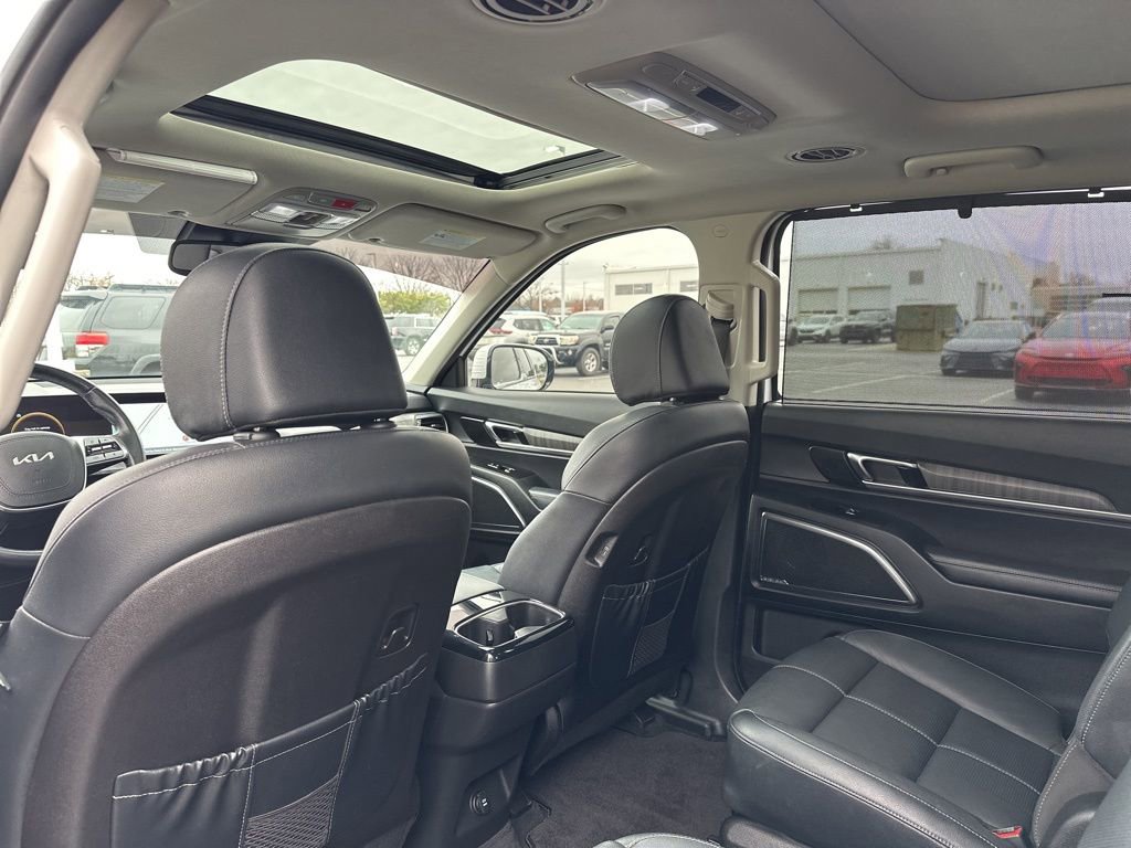 Used 2023 Kia Telluride SX image 24