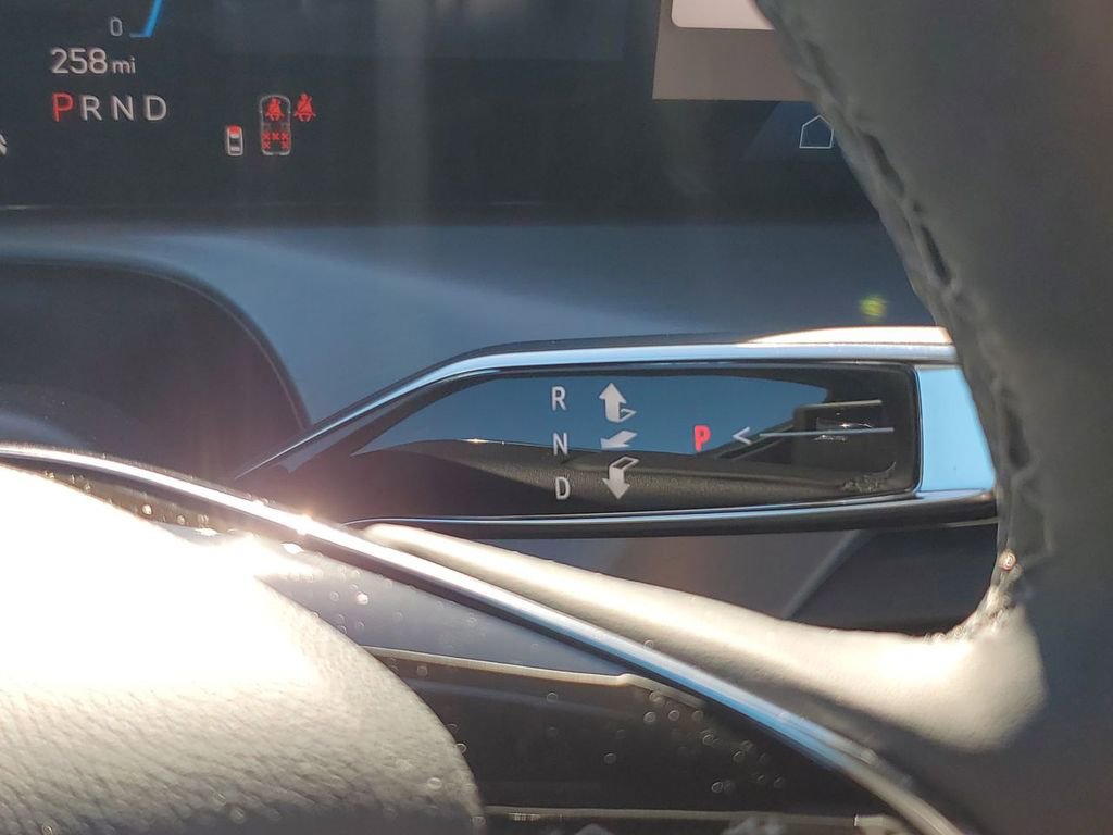 New 2026 Cadillac Vistiq Sport image 16