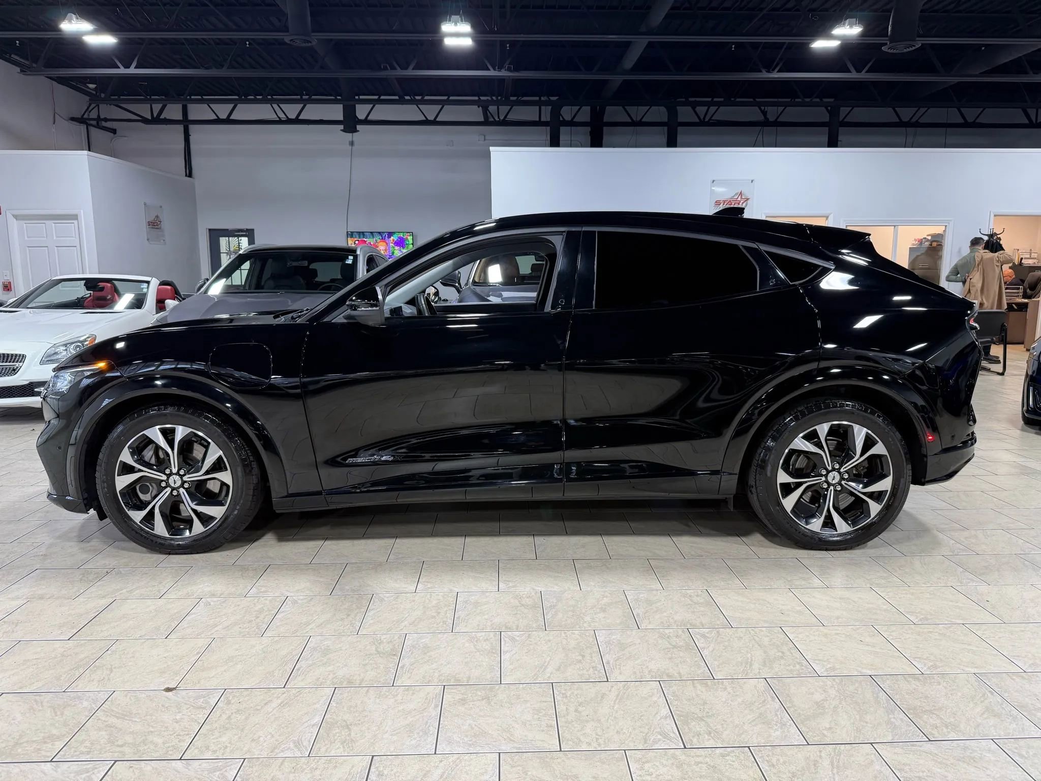 Used 2022 Ford Mustang Mach-E Premium image 22