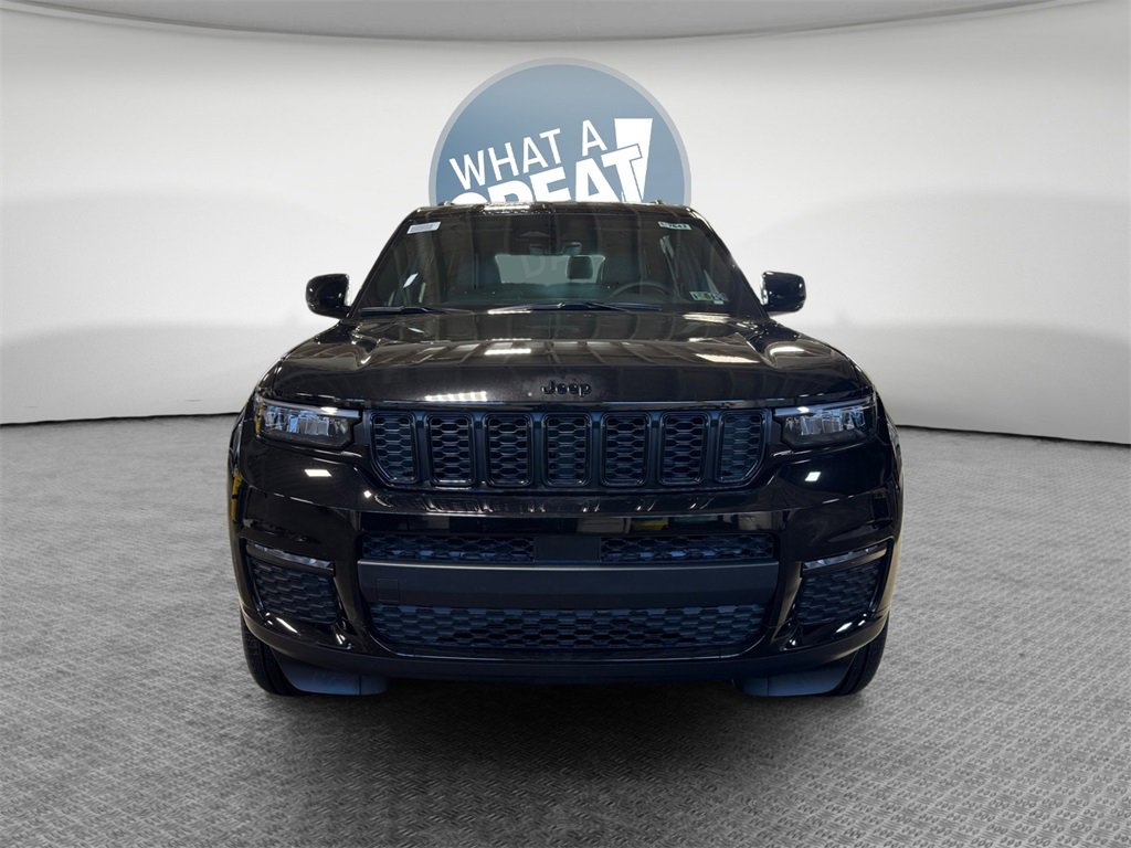 New 2025 Jeep Grand Cherokee L Limited w/ Black Appearance Package image 9