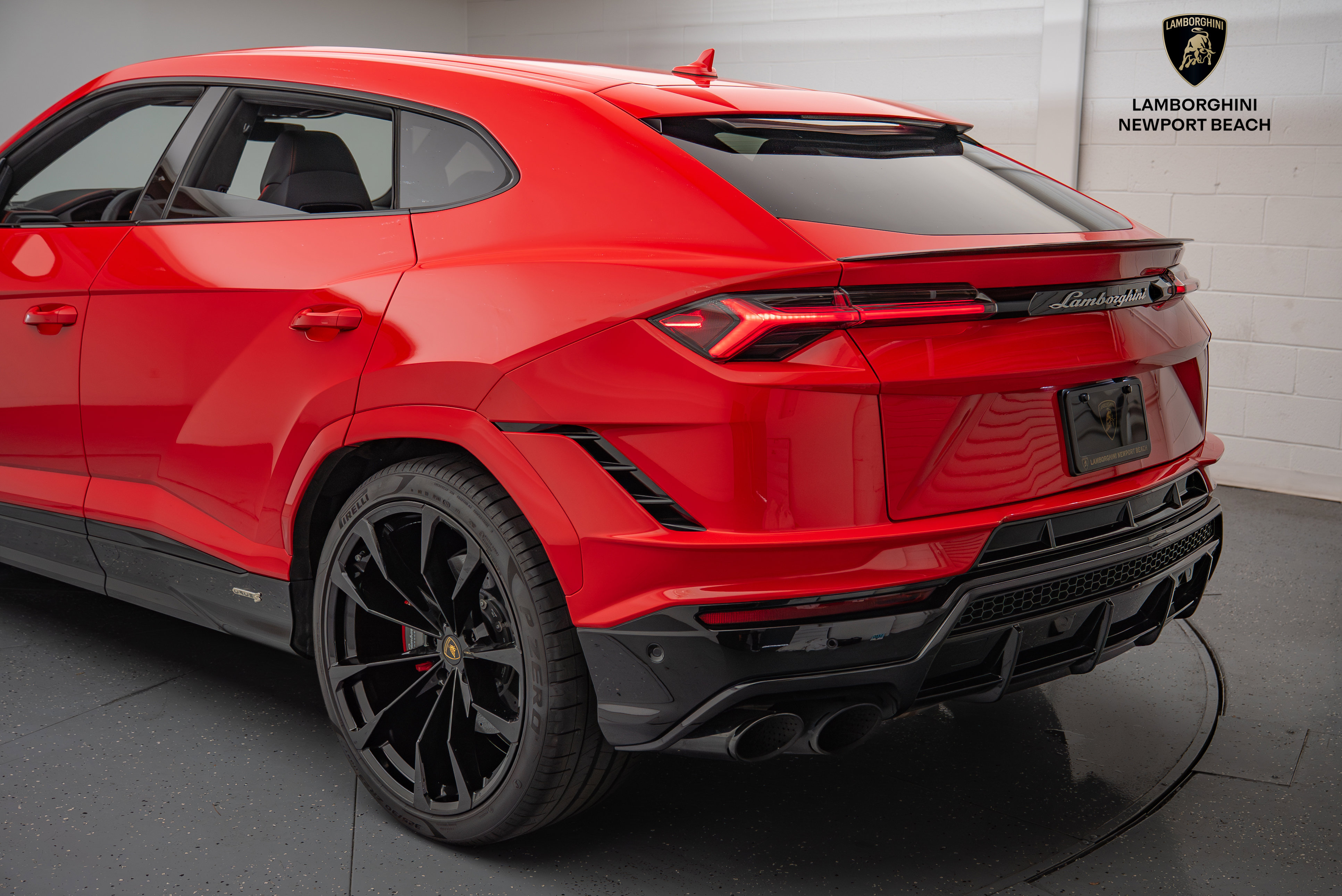 Used 2024 Lamborghini Urus S image 15