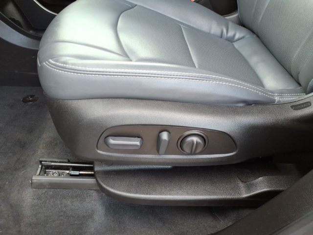 Certified 2023 Buick Enclave Essence w/ Trailering Package, 5000 lbs. AWD/4WD image 13