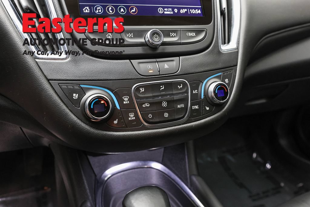 Used 2024 Chevrolet Malibu LT FWD image 20