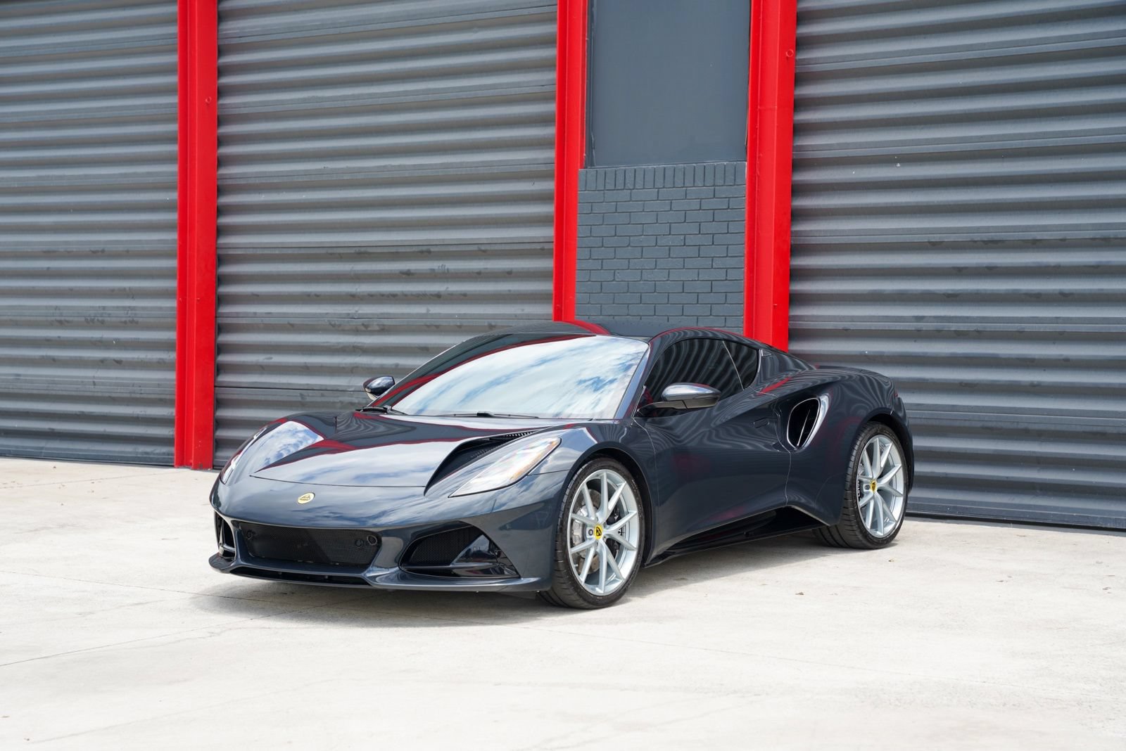 Used 2024 Lotus Emira First Edition RWD image 1
