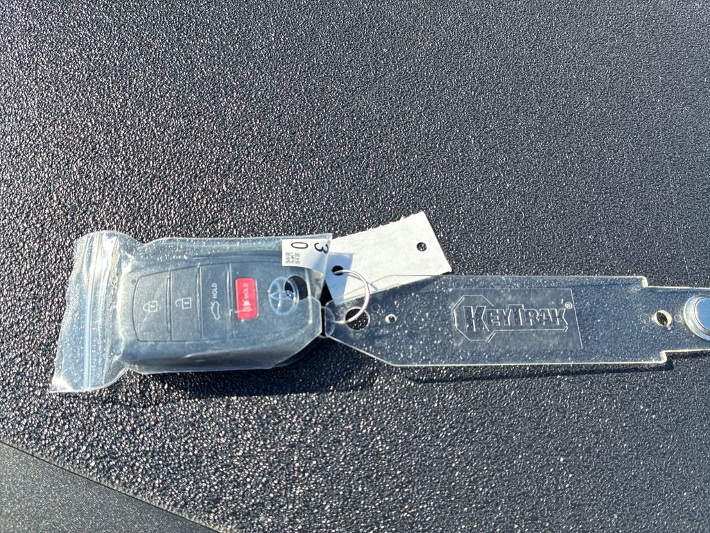 New 2026 Toyota Camry SE image 33