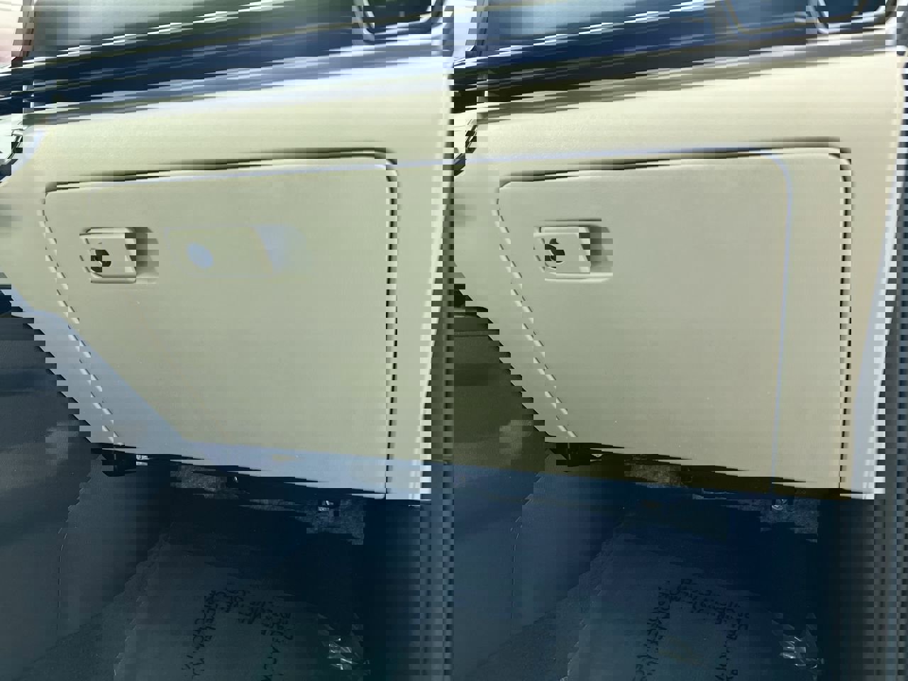 Certified 2025 Kia Sorento EX w/ Panoramic Sunroof Package image 34