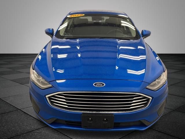 Used 2020 Ford Fusion SE image 2