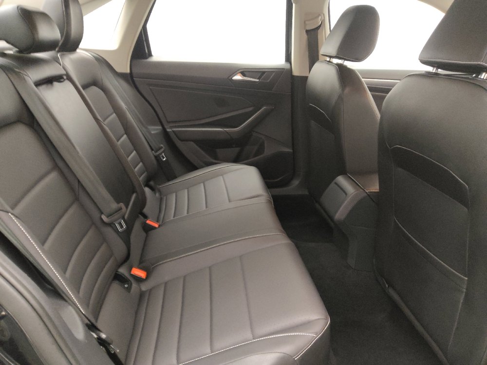 Used 2024 Volkswagen Jetta SE FWD image 19