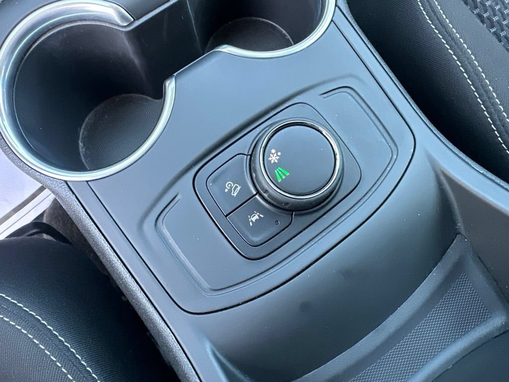 Used 2022 GMC Terrain SLE w/ LPO, Floor Liner Package FWD image 38