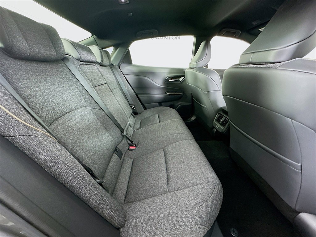 Used 2023 Toyota Crown XLE image 28