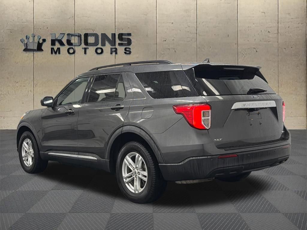Used 2020 Ford Explorer XLT w/ Comfort Package image 6