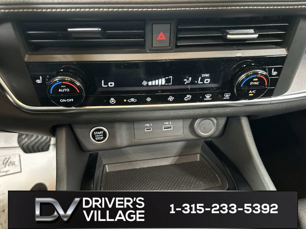 Used 2023 Nissan Rogue SV w/ SV Premium B Package AWD/4WD image 16