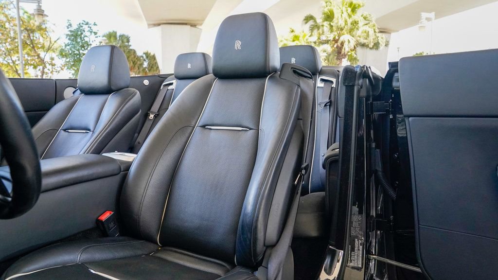 Used 2016 Rolls-Royce Dawn image 50