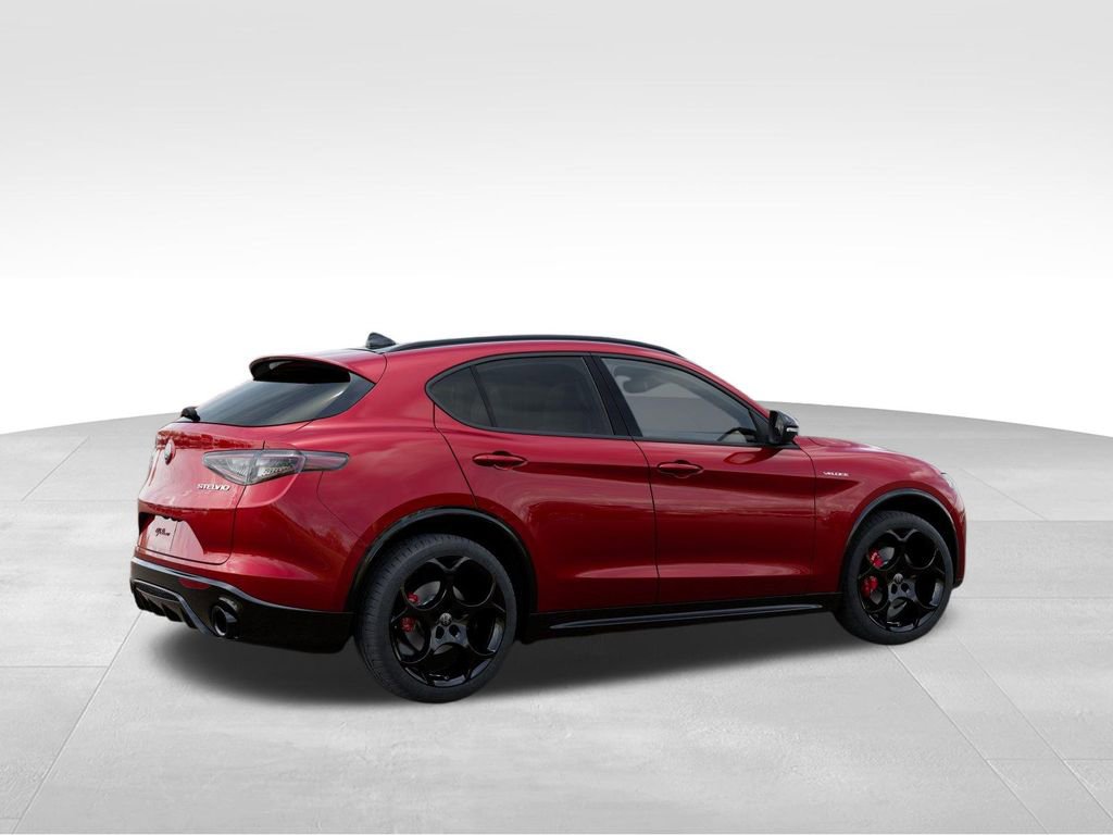 New 2025 Alfa Romeo Stelvio Sprint w/ Veloce Package AWD/4WD image 4