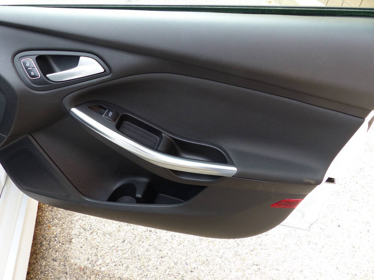 Used 2018 Ford Focus ST FWD image 26