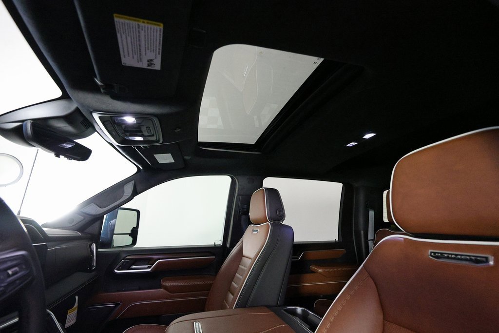 Used 2025 GMC Sierra 3500 Denali Ultimate image 18