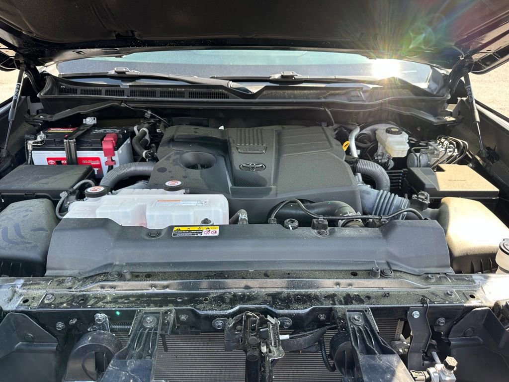 Used 2023 Toyota Tundra SR5 w/ TRD Off-Road Package AWD/4WD image 40