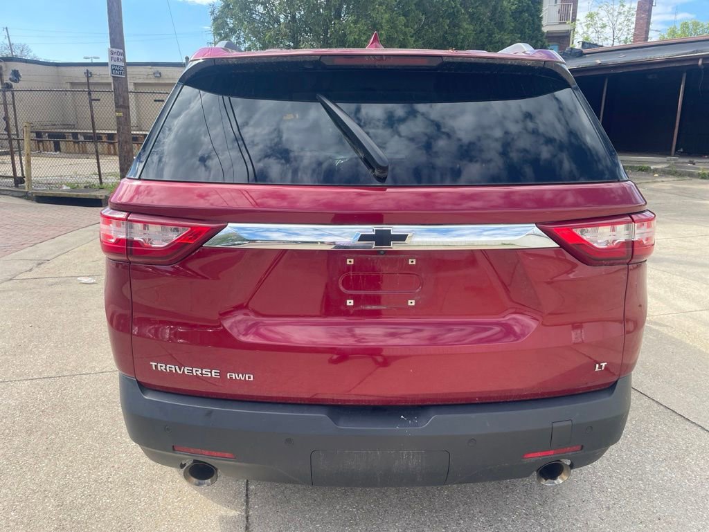 Used 2018 Chevrolet Traverse LT AWD/4WD image 3