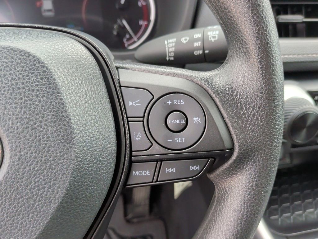 Used 2025 Toyota RAV4 LE image 18