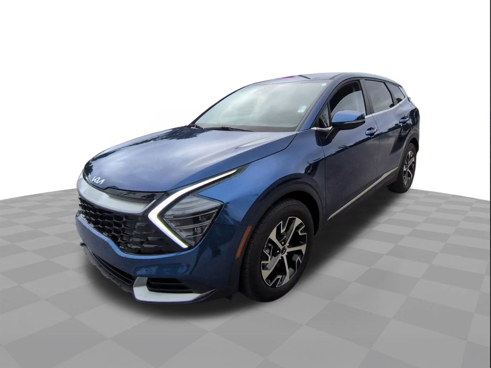 Used 2024 Kia Sportage EX image 4