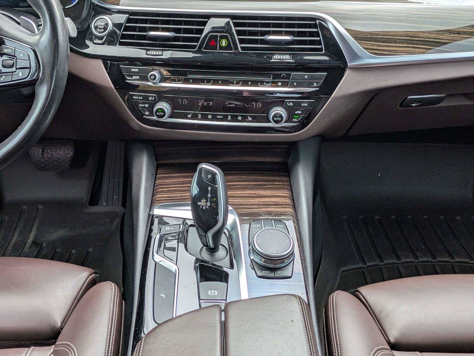 Used 2018 BMW 540i RWD image 22
