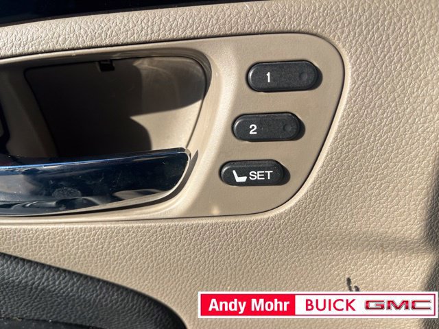 Used 2017 Honda Pilot Touring image 24