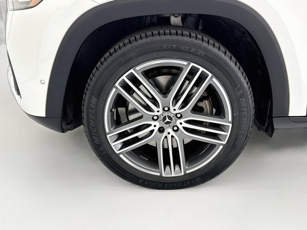 Used 2024 Mercedes-Benz GLS 450 4MATIC image 29
