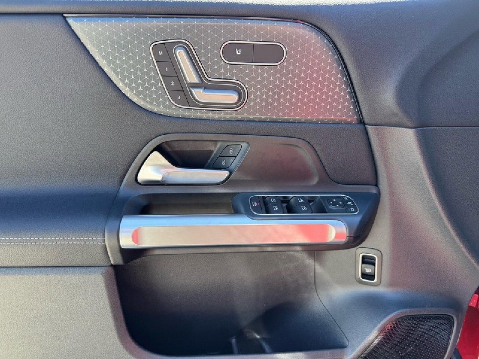 Certified 2026 Mercedes-Benz GLB 250 image 14