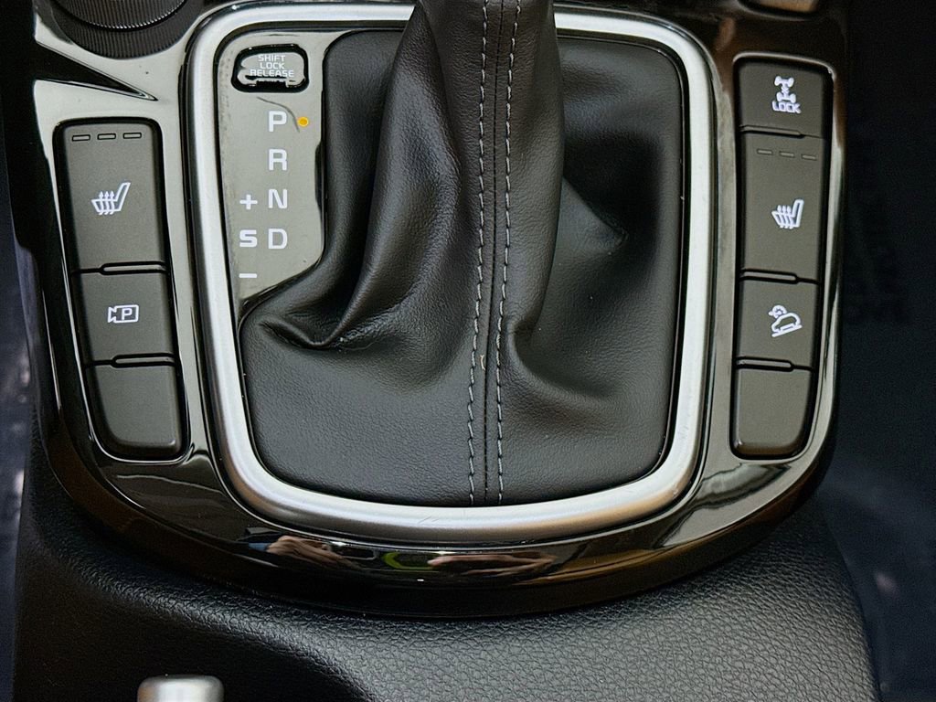 Used 2024 Kia Seltos EX image 12