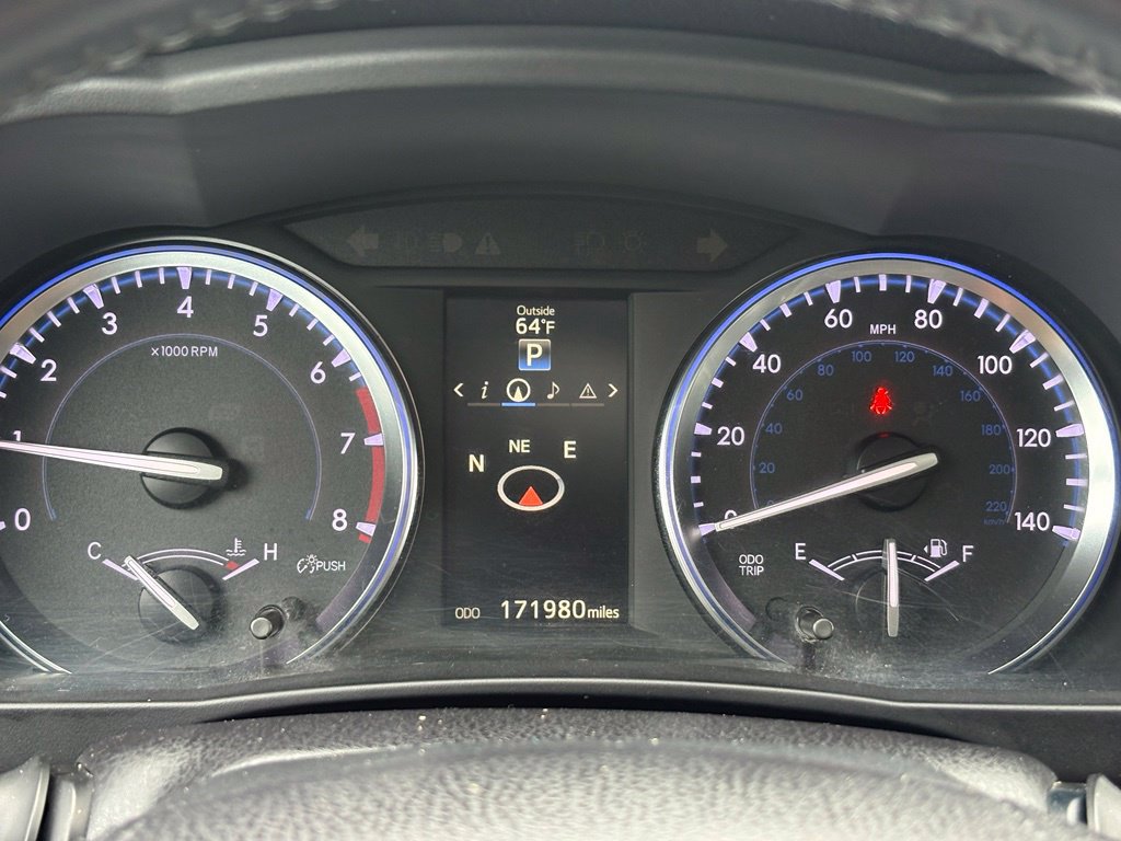 Used 2014 Toyota Highlander XLE FWD image 10