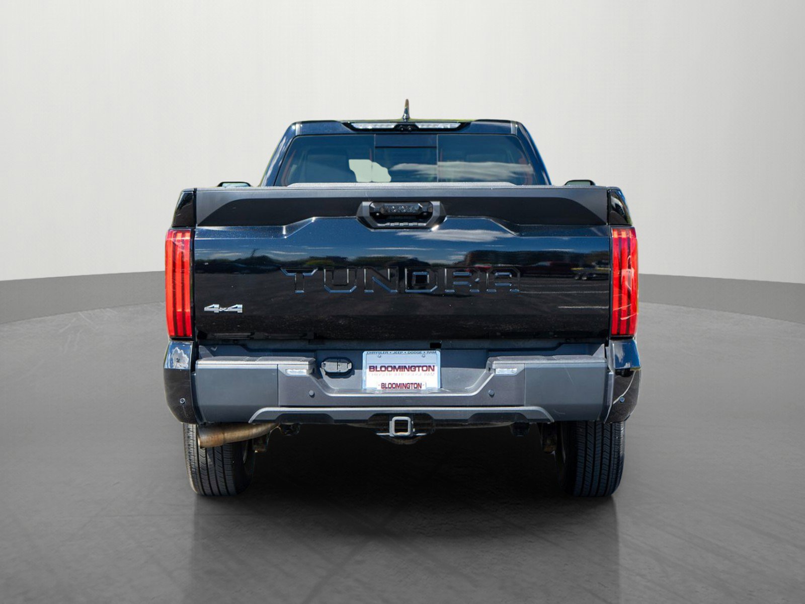 Used 2023 Toyota Tundra SR5 w/ SR5 Premium Package AWD/4WD image 6