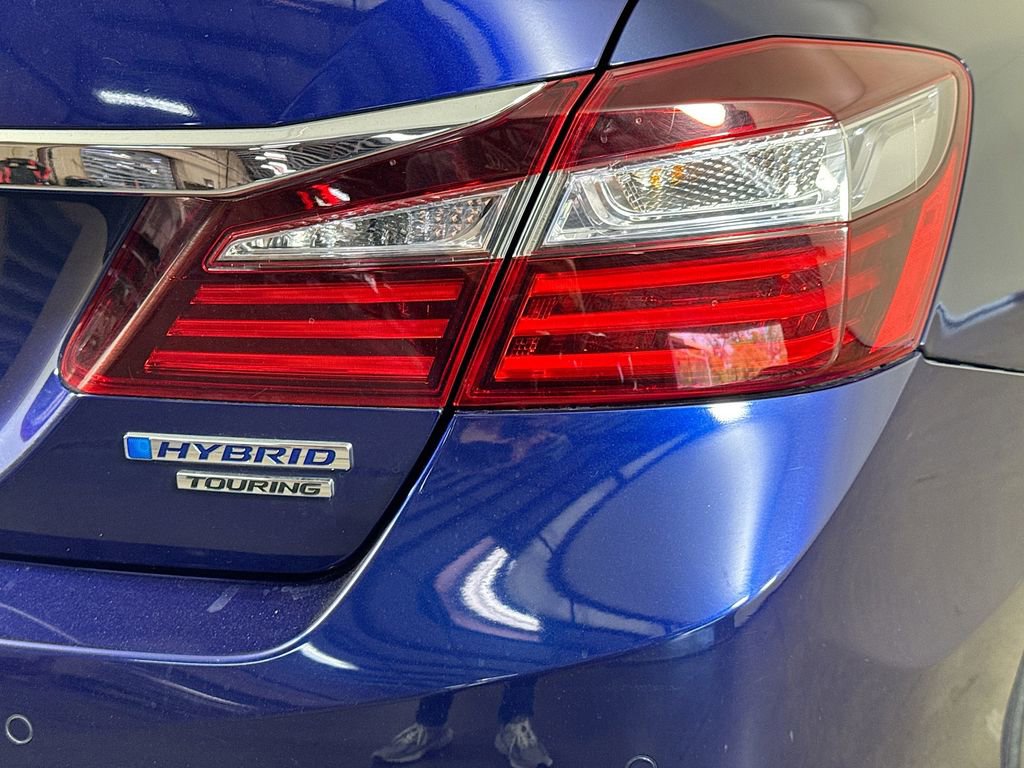 Used 2017 Honda Accord Touring image 35