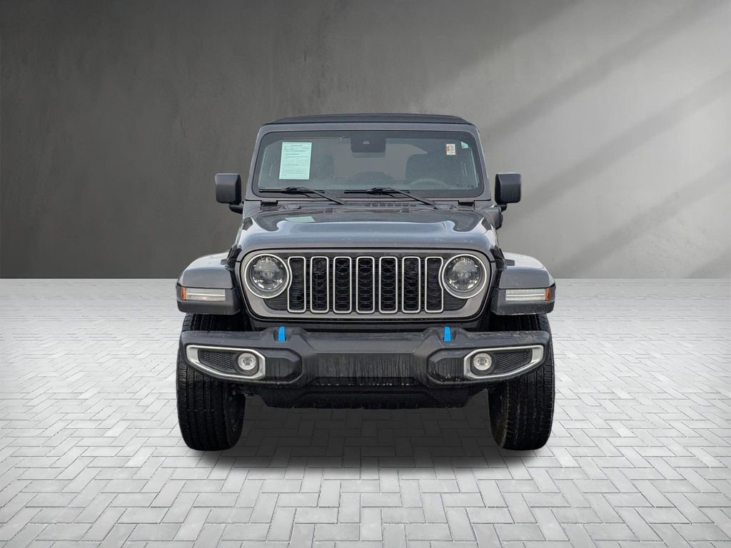 Used 2024 Jeep Wrangler Unlimited Sahara image 3