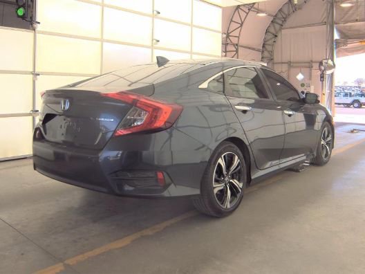 Used 2017 Honda Civic Touring image 3