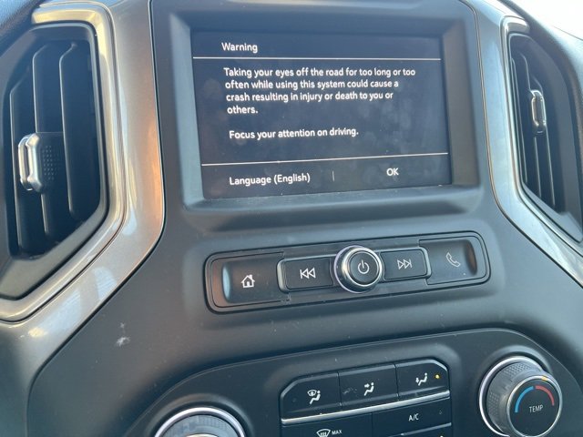 Used 2025 Chevrolet Silverado 2500 Custom w/ Custom Value Package image 17