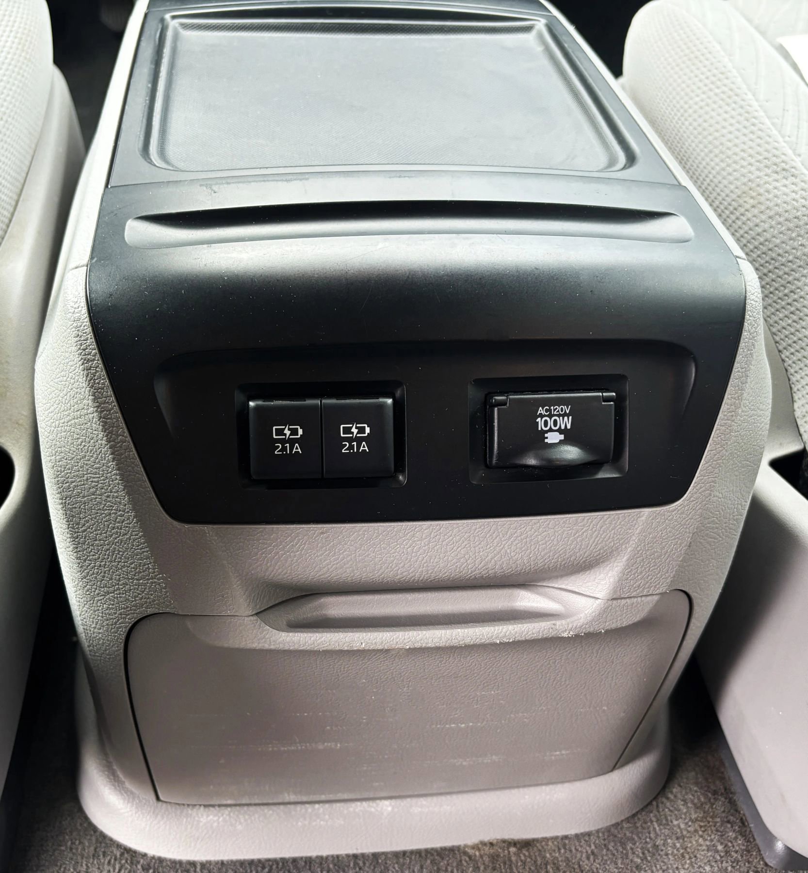 Used 2018 Toyota Sienna LE AWD/4WD image 10