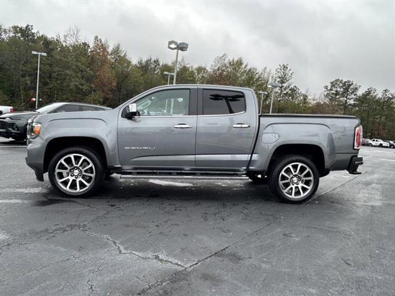 Used 2022 GMC Canyon Denali image 4