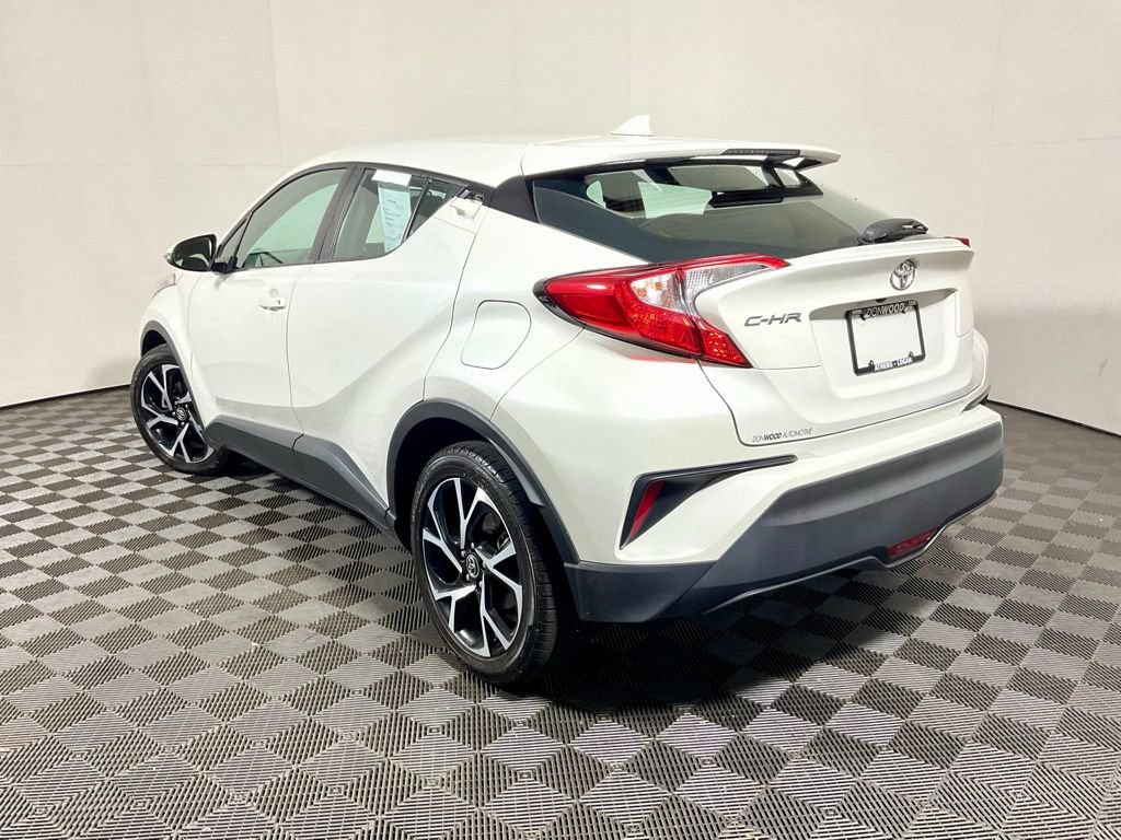 Used 2018 Toyota C-HR XLE FWD image 11